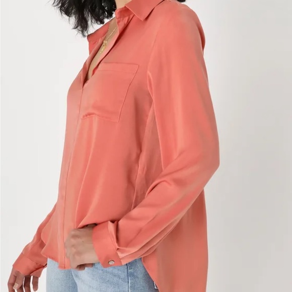 Brand new never worn! Lulus Dreamy Refinement Rusty Rose Satin Long Sleeve Top! - Picture 3 of 4